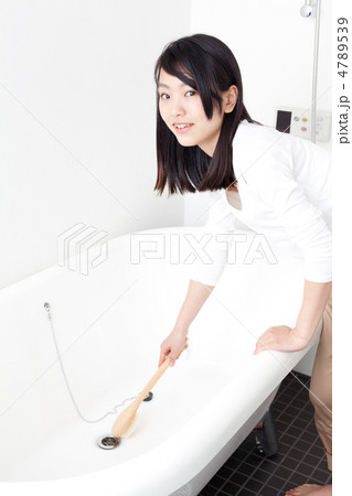 女性　バスルーム 4789539