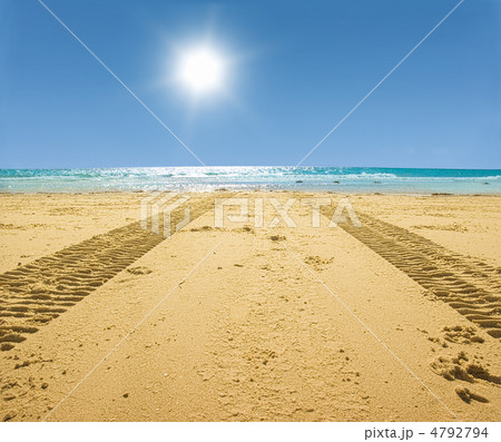 tractor tracks 4792794