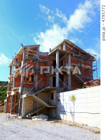 Sceleton of new suburb cottage house with front staircase and fe 4795772
