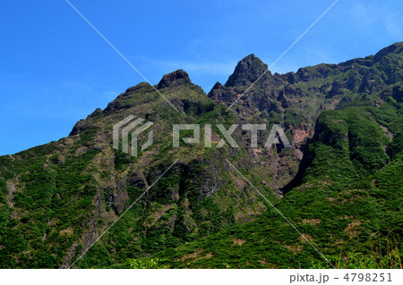 仙酔峡から臨む阿蘇山 仙酔峡から臨む阿蘇山 4798251