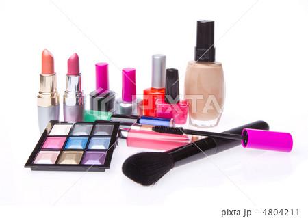 set of cosmetic products set of cosmetic products 4804211