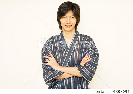 和服の男性 4807091