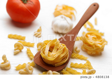 フェットチーネ 4808138