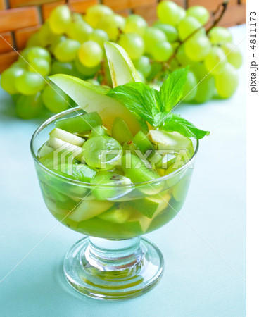 Fruit salad in a glass 4811173