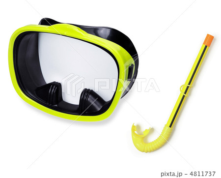 Snorkel and mask for diving 4811737
