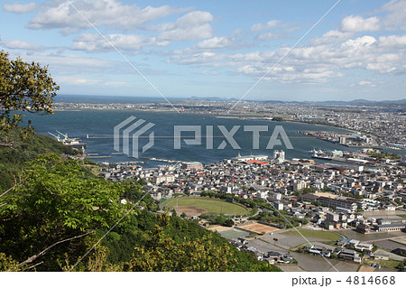 阿波三峰 日峰山よりの小松島港と和田島半島(標高165m) 阿波三峰 日峰山よりの小松島港と和田島半島(標高165m) 4814668