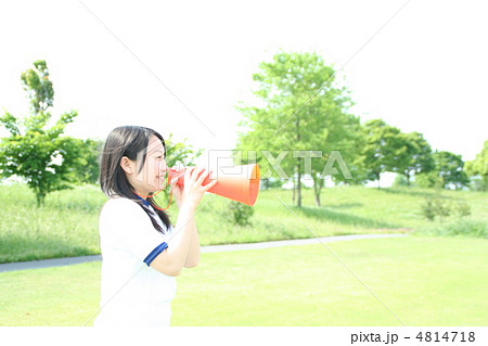 応援する少女 4814718
