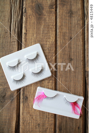 アイメイク道具 羽付のツケマツゲ アイメイク道具 羽付のツケマツゲ 4815449