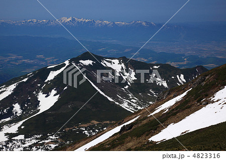 富良野岳山頂から見る芦別岳 01 4823316
