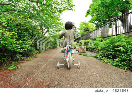 娘のサイクリング１１ 4825843