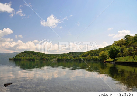 洞爺湖の湖畔沿い 洞爺湖の湖畔沿い 4828555