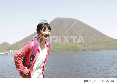 榛名湖畔の旅行客 モデル:大友 歩 榛名湖畔の旅行客 モデル:大友 歩 4830738