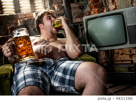 fat man eating hamburger 4831386