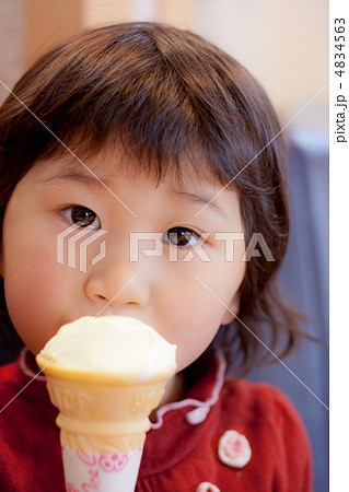 女の子 女の子 4834563