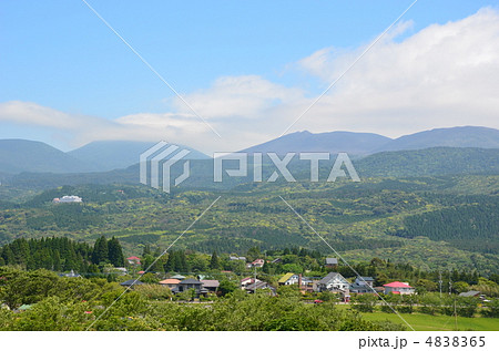 高千穂牧場より望む霧島連山 高千穂牧場より望む霧島連山 4838365