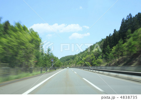初夏の八戸自動車道 4838735