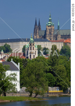 prague - hradcany castle prague - hradcany castle 4839326