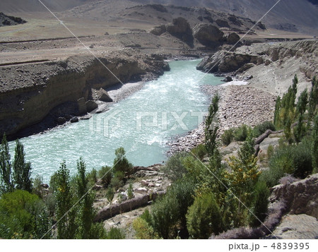 インド　ラダック地方　インダス川 4839395