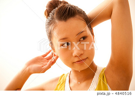 ホットヨガ 4840516