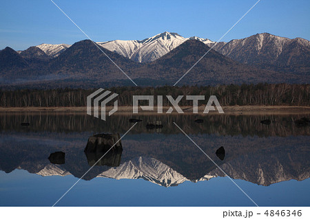 春 糠平湖とウペペサンケ山 春 糠平湖とウペペサンケ山 4846346