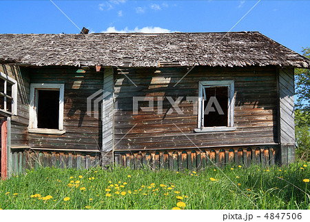 old wooden house 4847506