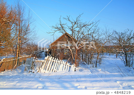old farmhouse 4848219