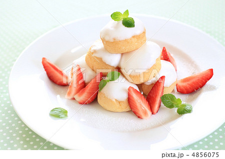 シュークリーム 4856075