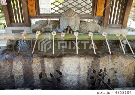 住吉大社の御手水 住吉大社の御手水 4858104