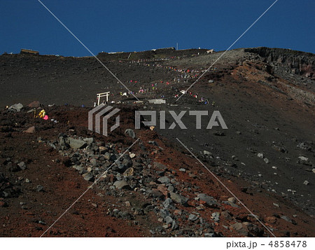 富士登山　吉田口登山道九合目付近 4858478