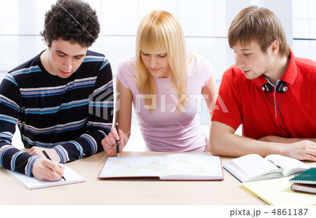 group of students 4861187