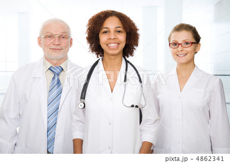 Group of doctors Group of doctors 4862341