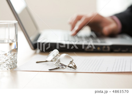 Typing businessman 4863570