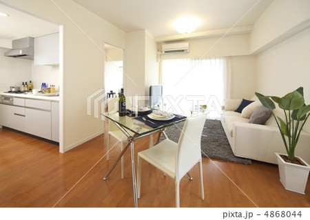 リビングルーム 4868044