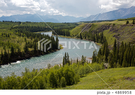 Bow River and the Rocky Mountains 4869958