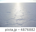 南米ウユニ塩湖 4876882