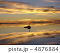 南米ウユニ塩湖朝焼けの十字架 4876884