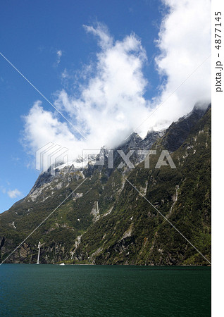 世界遺産 ミルフォードサウンド 4877145