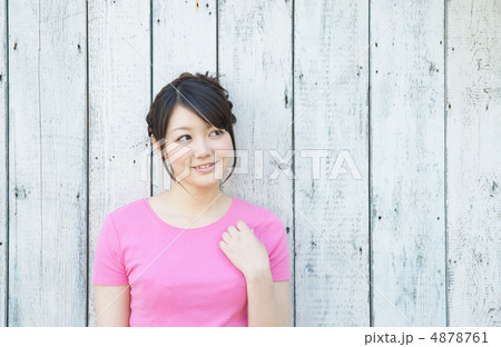 若い女性 4878761