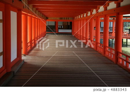 嚴島神社の廊下 嚴島神社の廊下 4883343