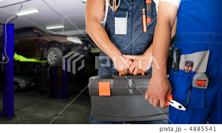 Auto mechanics 4885541