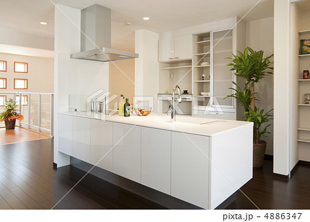白いキッチンの写真素材
