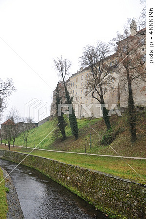 チェスキー・クルムロフ 4888396