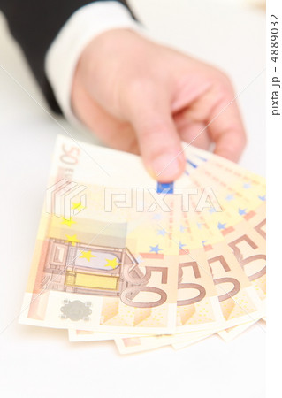 ユーロ紙幣 4889032