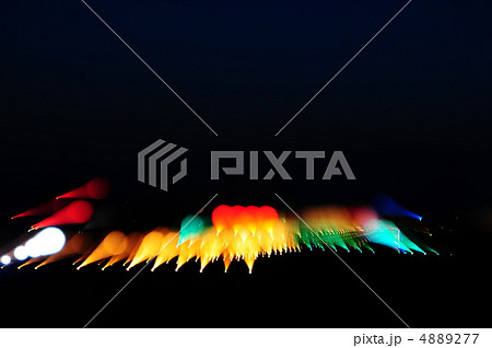 レインボウアタック 高知龍馬空港滑走路夜景フォーカスズーム レインボウアタック 高知龍馬空港滑走路夜景フォーカスズーム 4889277