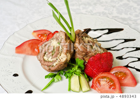 Pork rolls with vegetables 4893343