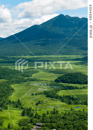 至仏山から眺めた尾瀬ヶ原 4894404