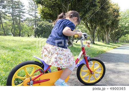 自転車と女の子 4900365