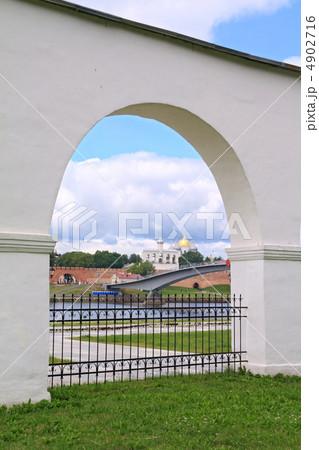 old-time arch 4902716