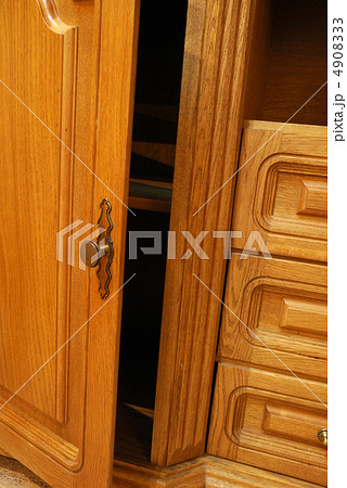 Boxes of a locker 4908333