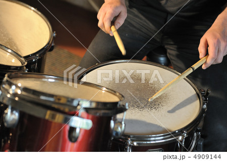 The drummer in action 4909144